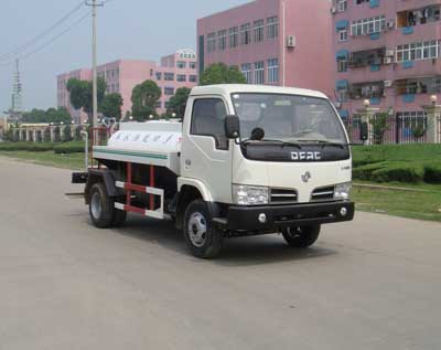 湖北宏宇 虹宇 115马力 4×2 喷洒车(HYS5040GPSE)