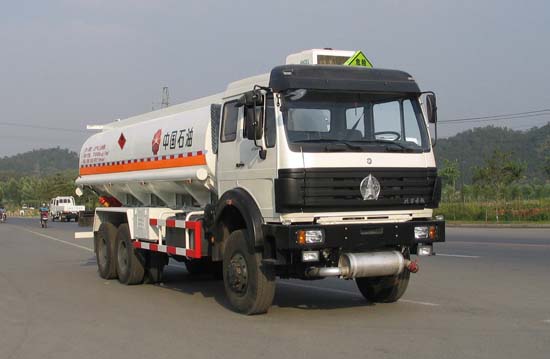 北奔重汽 北奔NG80 300马力 6×4 加油车(ND5258GJYZ)