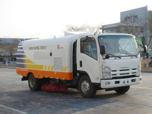 烟台海德 176马力 4×2 扫路车(CHD5100TSL)