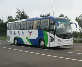 金龙 K01 326马力 53人 客车(XMQ6126Y3)