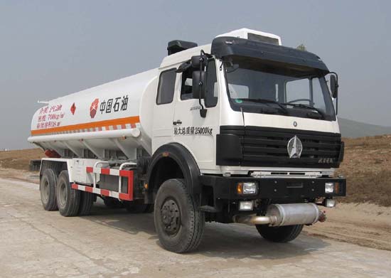 北奔重汽 北奔NG80 375马力 6×4 加油车(ND5256GJYZ)