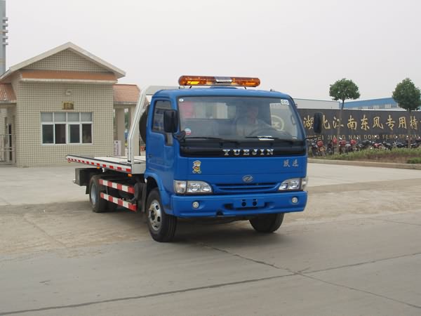 湖北江南 江特 109马力 4×2 清障车(JDF5070TQZY)