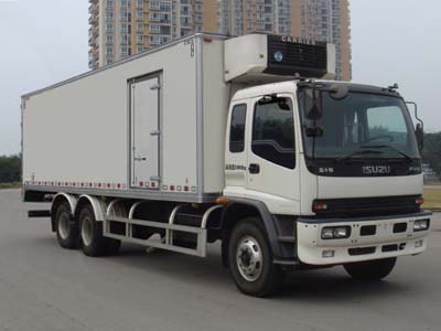 庆铃 FVZ 300马力 6×4 冷藏车(QL5250XLCRTFZJ)