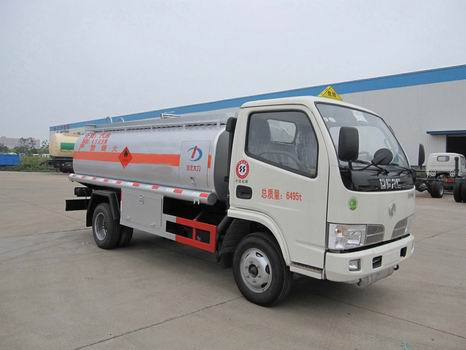 大力 90马力 4×2 加油车(DLQ5060GJYE3)