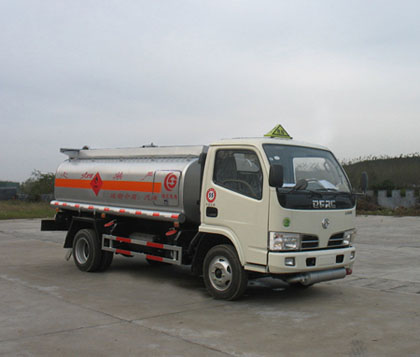 厦工楚胜 90马力 4×2 加油车(CSC5052GJY3)