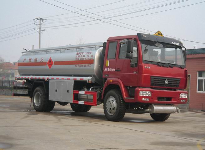 醒狮 190马力 4×2 运油车(SLS5161GYYZ)