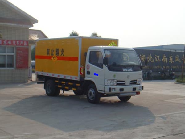 湖北江南 江特 115马力 4×2 爆破器材运输车(JDF5050XQY)