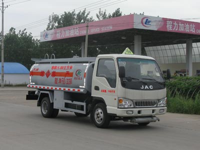 湖北程力 程力威 106马力 4×2 加油车(CLW5074GJY3)