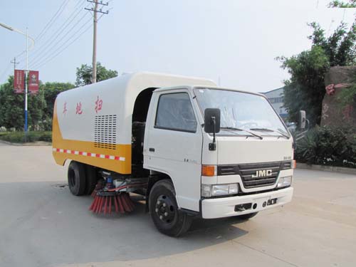 随州东正 炎帝 108马力 4×2 扫路车(SZD5060TSLJ4)