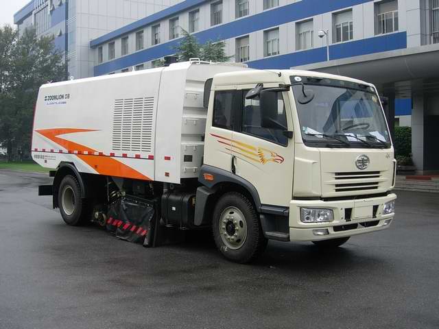 中联重科 中联 220马力 4×2 扫路车(ZLJ5164TSLJE3)