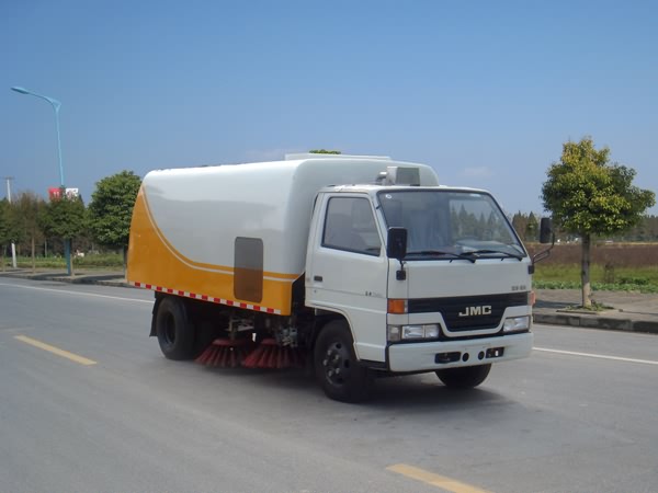 湖北江南  江特 108马力 4×2 扫路车(JDF5060TSLJ4)