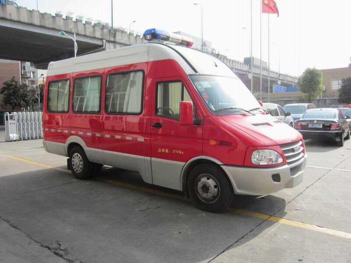 陕西银河 145马力 4×2 器材消防车(BX5040XXFQC30/Y)