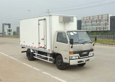 江铃 顺达 108马力 4×2 冷藏车(JX5045XLCXG2)