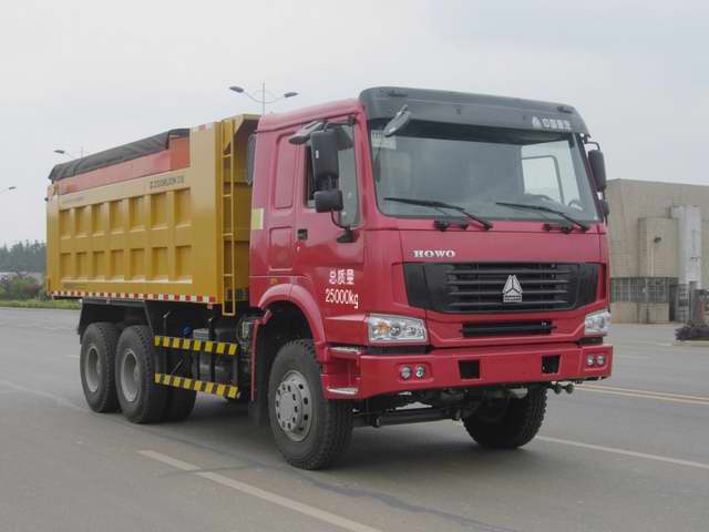 中联重科 中联 310马力 6×4 除雪车(ZLJ5252TCXZE4)