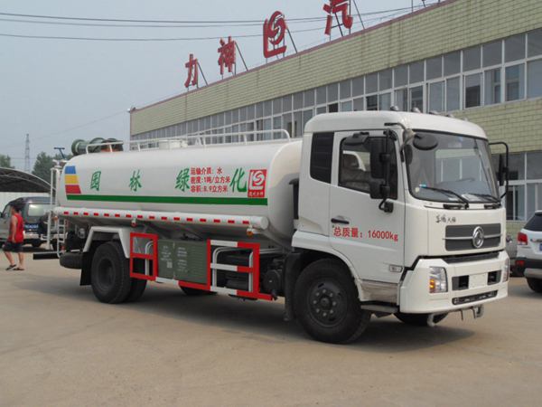 随州力神 醒狮 190马力 4×2 喷洒车(SLS5160GPSD5)