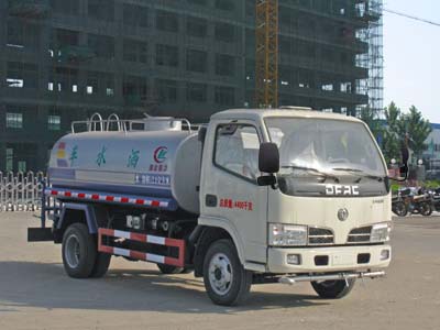 湖北程力 程力威 68马力 4×2 洒水车(CLW5041GSS4)