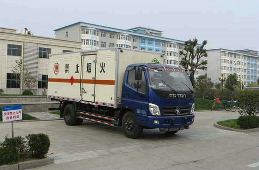 福田汽车 奥铃 154马力 4×2 爆破器材运输车(BJ5129XQY-FA)