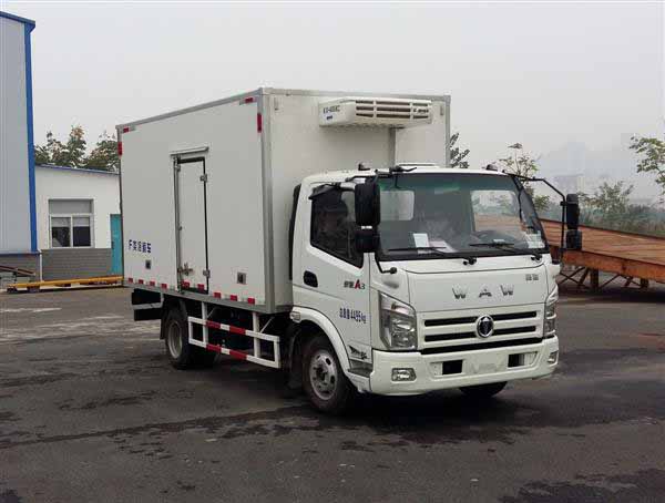 飞碟汽车 奥驰A3 141马力 4×2 冷藏车(FD5042XLCW63K5-1)