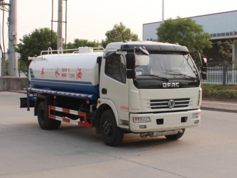 东风股份 多利卡 130马力 4×2 洒水车(EQ5127GSS8GDCAC)