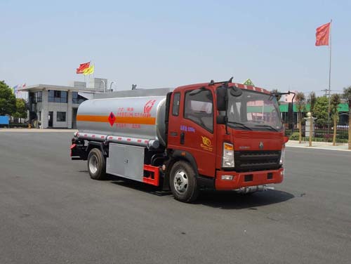 重汽华威 驰乐 170马力 4×2 加油车(SGZ5080GJYZZ5)