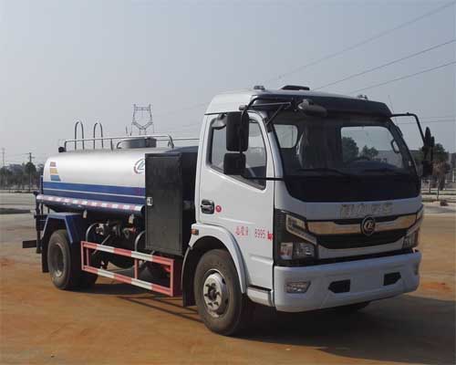 湖北程力 程力威 109马力 4×2 洒水车(CL5090GSSBEV)