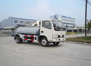 湖北成龙威 楚飞 95马力 4×2 洒水车(CLQ5040GSS3)