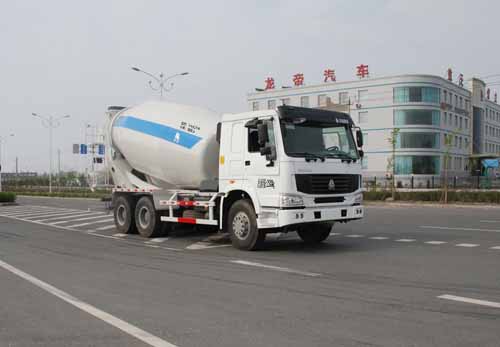 长春双龙 龙帝 375马力 6×4 混凝土搅拌运输车(CSL5250GJBZ)