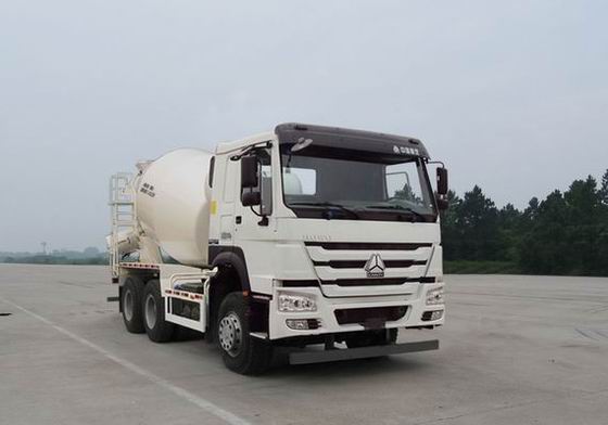 中国重汽 HOWO 340马力 6×4 混凝土搅拌车(ZZ5257GJBN3847D1)