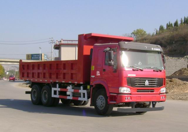 中国重汽 HOWO重卡 375马力 6×4 自卸车(ZZ3257N4647D1)