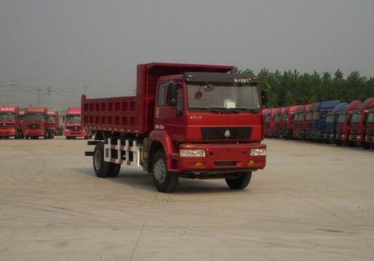 中国重汽 黄河少帅中卡 220马力 4×2 自卸车(ZZ3164K5015C1)