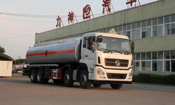 醒狮 270马力 8×4 运油车(SLS5310GYYD4)