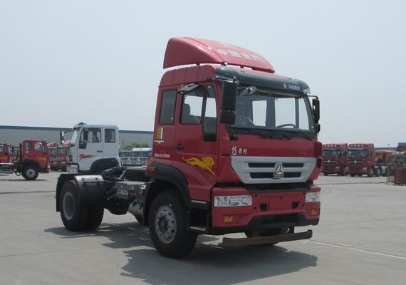 中国重汽 新黄河重卡 220马力 4×2 牵引车(ZZ4184K3616D1)