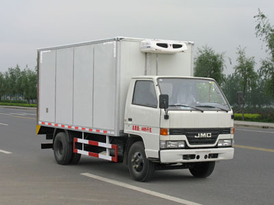 湖北程力 程力威 109马力 4×2 冷藏车(CLW5040XLCJ4)