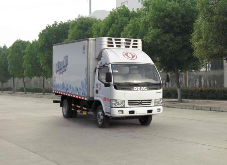 东风股份 多利卡 115马力 4×2 冷藏车(DFA5070XLC20D5AC)