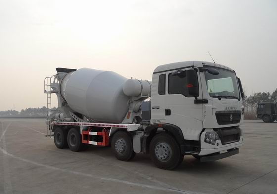 中国重汽 HOWO-T5G 340马力 8×4 混凝土搅拌车(ZZ5317GJBN306GD1)