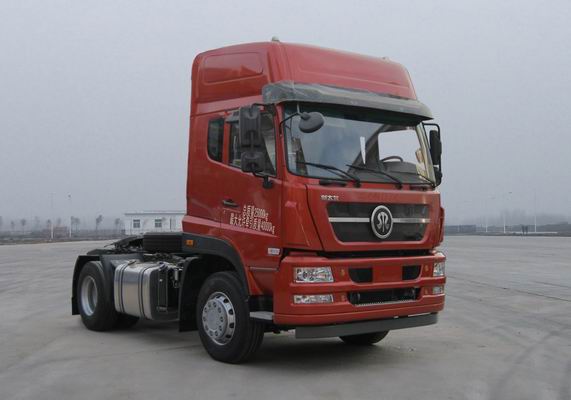 中国重汽 斯太尔D7B 重卡 280马力 4×2 牵引车(ZZ4183N3611E1N)