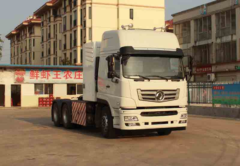 东风神宇 御龙 重卡 375马力 6×4 牵引车(EQ4250GLN2)